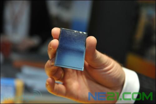 無限續航 Intivation推太陽能手機