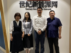 固德威市場總監孔沫晗一行到訪世紀新能源網交流